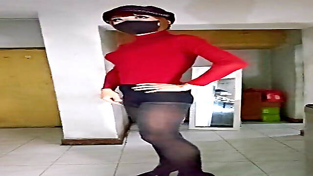 Crossdress VID_20250418_171558