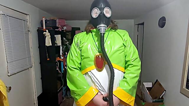 PVC suit and gas mask breathplay cosplay with Gracidea